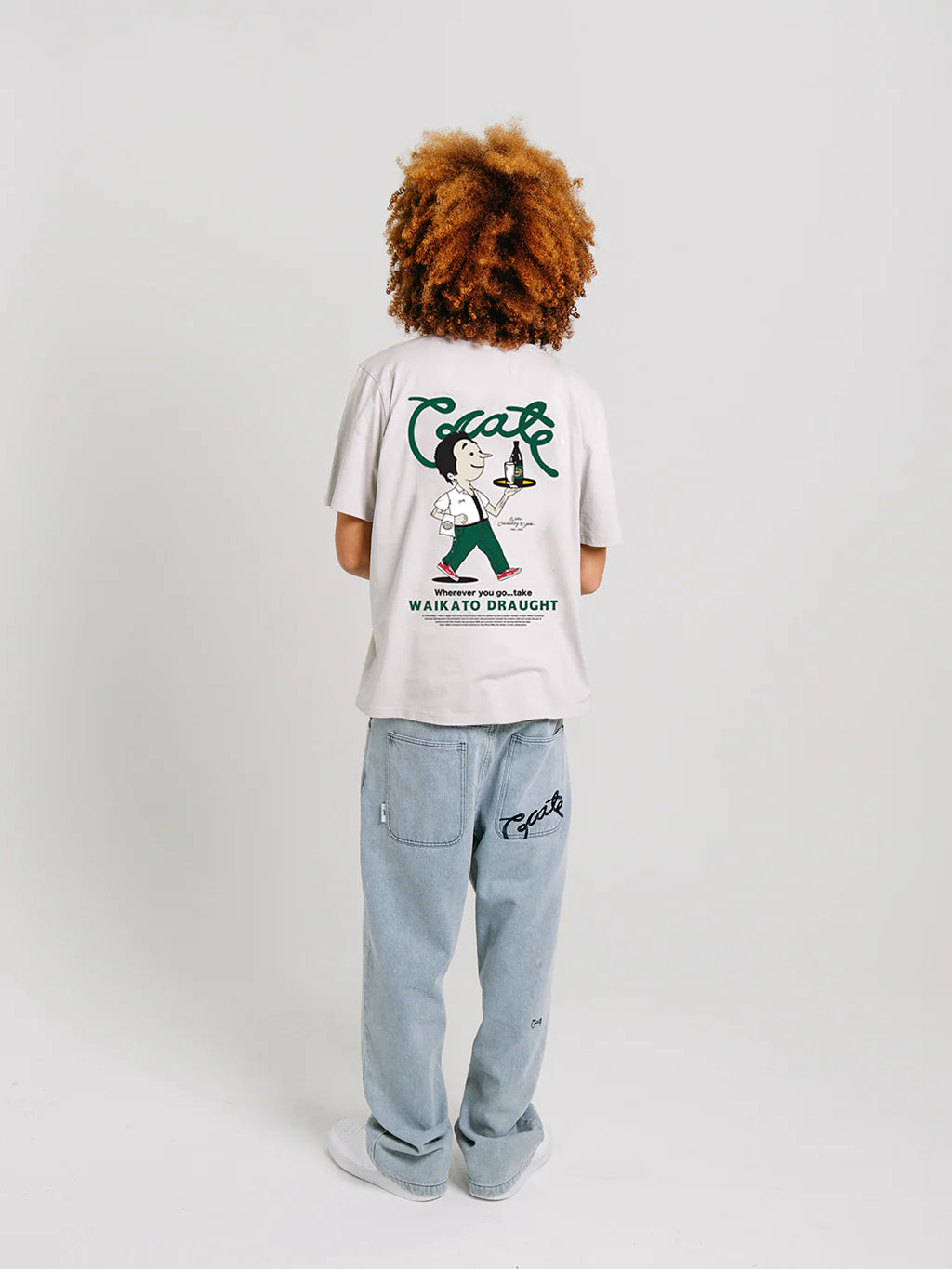 Willie The Waiter Tee Grey