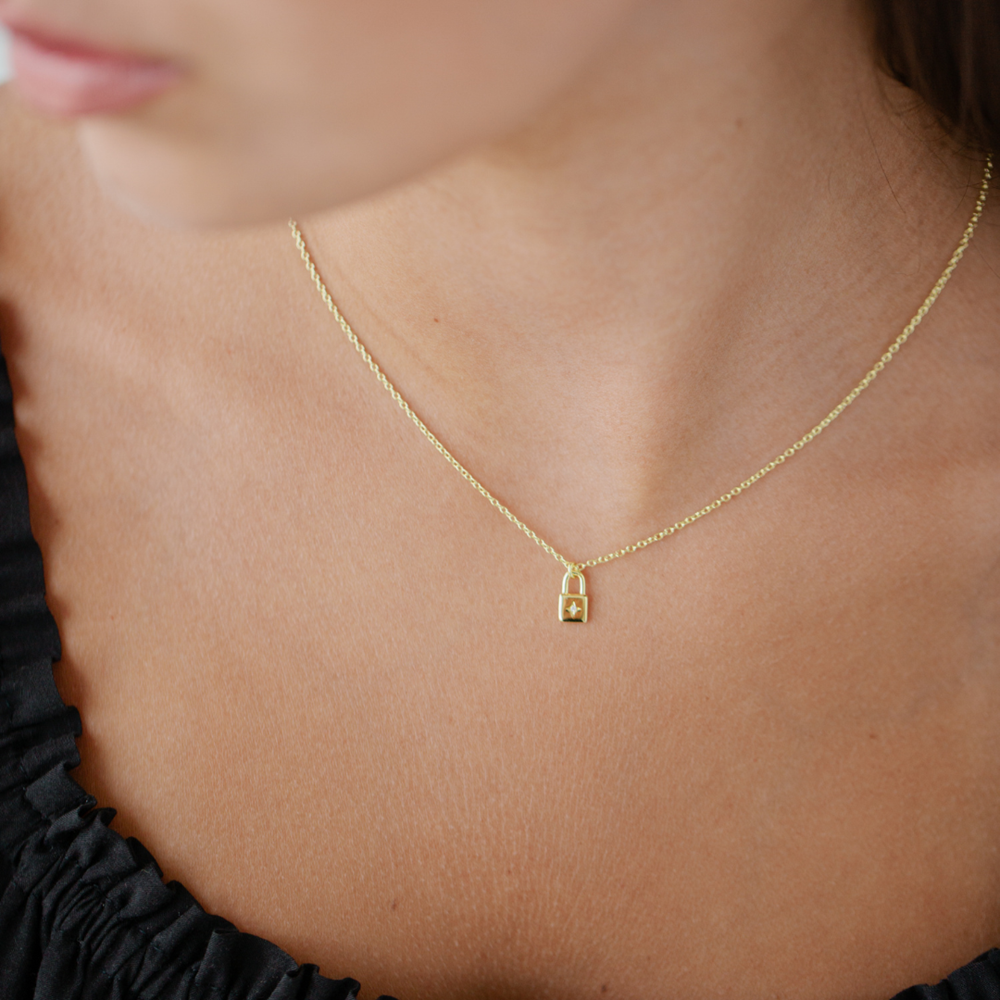 Little Lock Necklace Gold