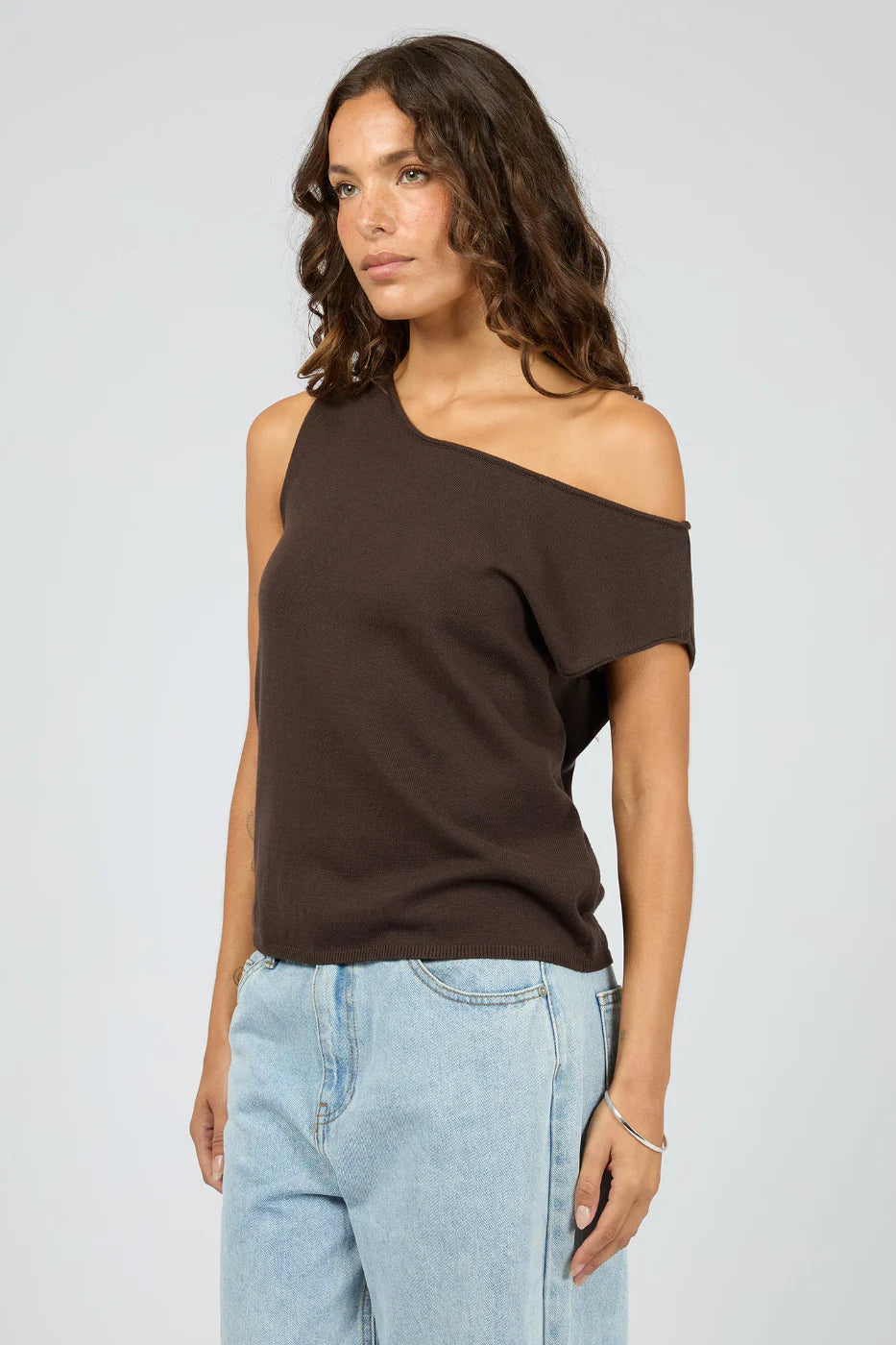 Ellis Off The Shoulder Top Chocolate