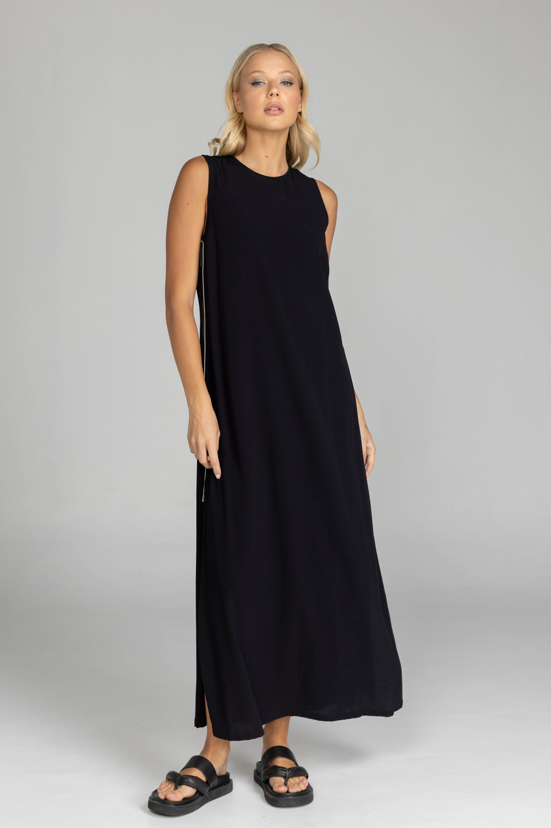 Embraced As One Dress Black/White Sideseam