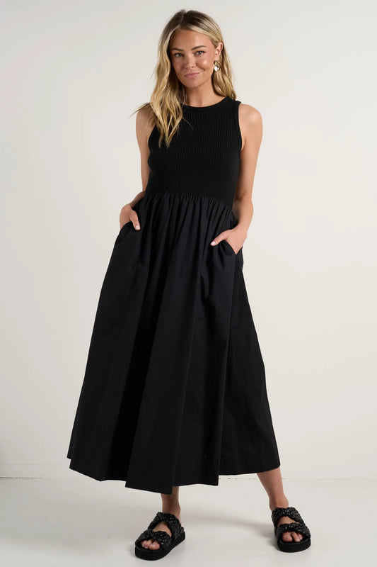 Indispensable Crew Neck Midi Dress Blk